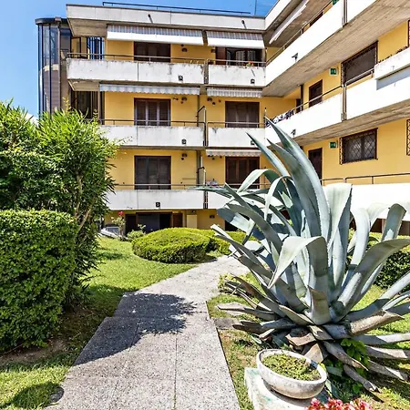 Casa Cattaleya * Ντεζεντσάνο ντελ Γκάρντα